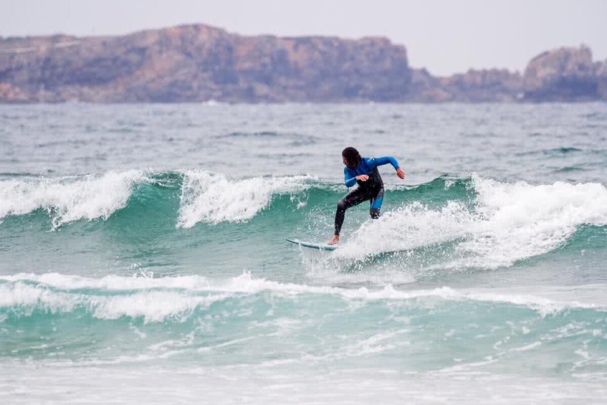 Lecția de surf » Despre cât muncești ca să fii pe val. 90% paddling, 10% flying, la fel ca-n viață!