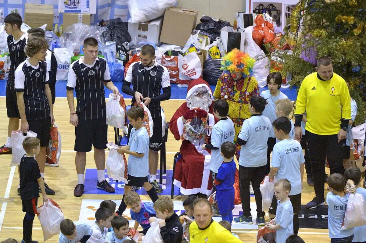 FOTO Spectacol în gala "Stelele Crăciunului" de la Brașov » Foști fotbaliști și vedete s-au adunat pentru a face o faptă bună