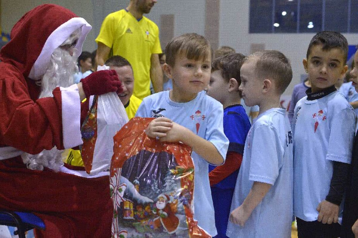 FOTO Spectacol în gala "Stelele Crăciunului" de la Brașov » Foști fotbaliști și vedete s-au adunat pentru a face o faptă bună