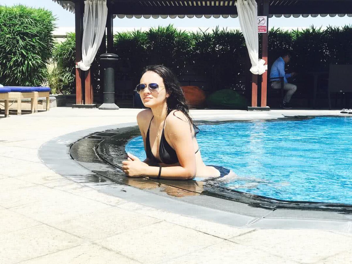 GALERIE FOTO O handbalistă română se relaxează în Dubai după EURO » Fotografii spectaculoase postate de la plajă