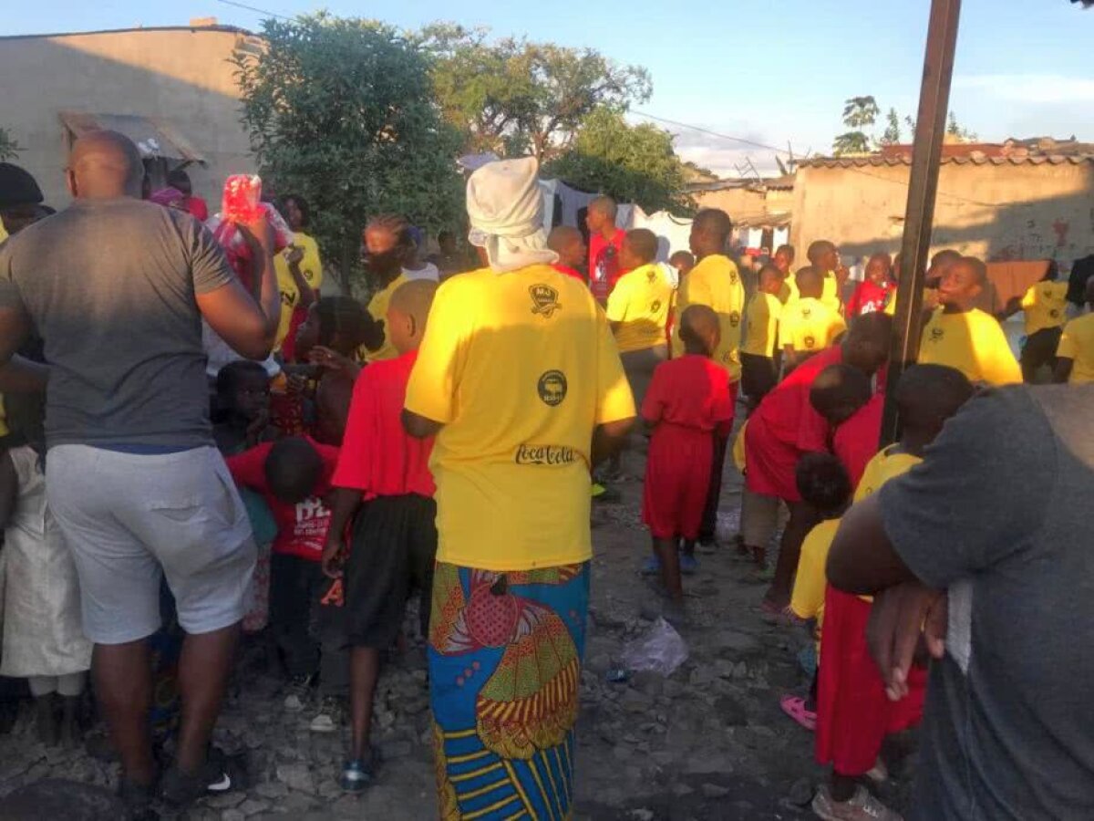 VIDEO+FOTO Gest superb al unui fotbalist din Liga 1! A donat bani și bunuri către copiii orfani din Zambia