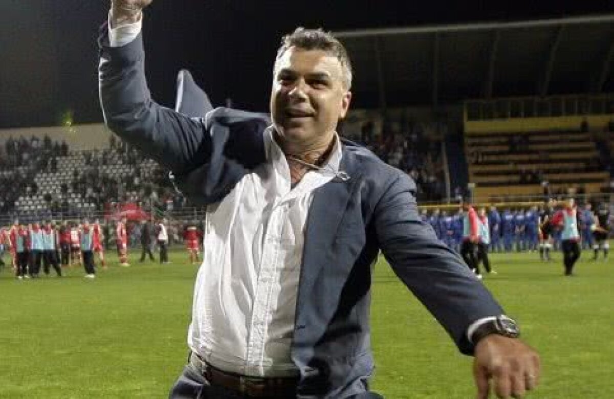 "Njock și-o făcea lasou și prindea chestii cu ea" :D » SĂ RÂDEM CU LUȚU: până să ajungă antrenor la FCSB, "Hagi" a relatat 5 întâmplări superhaioase!