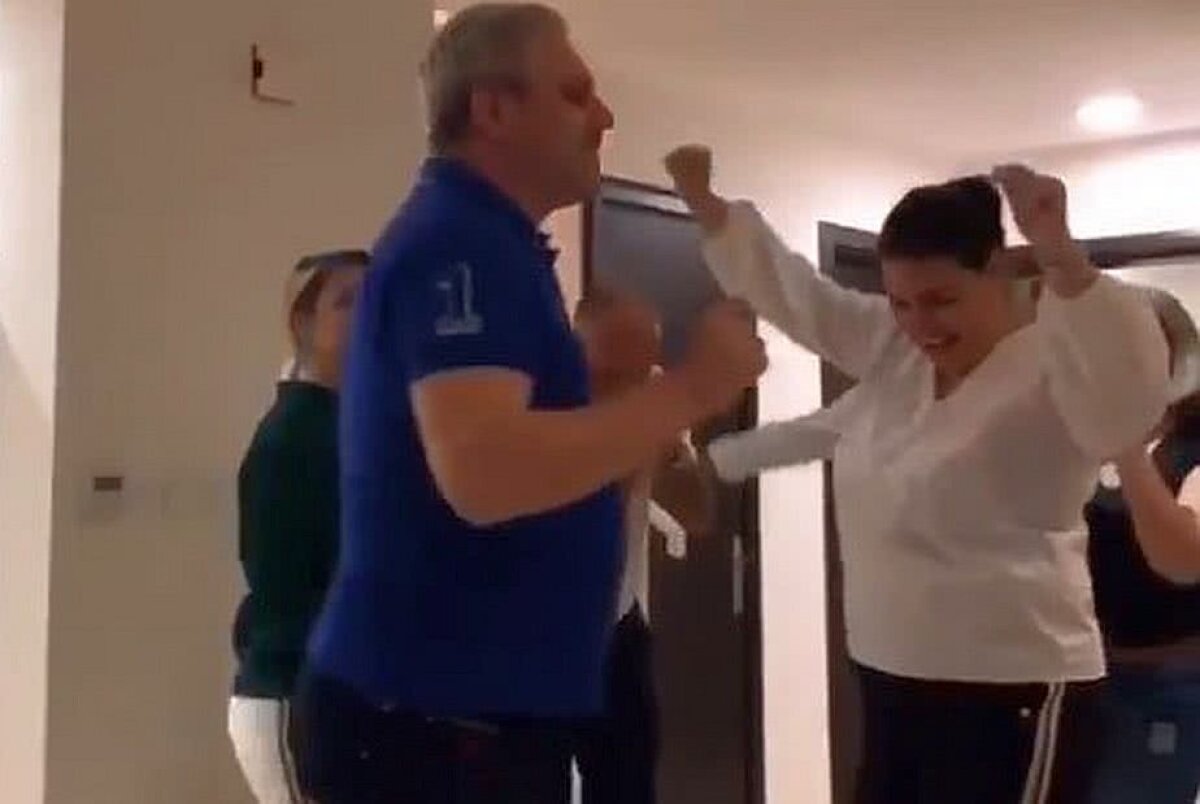VIDEO + FOTO Imagini inedite cu Marius Șumudică în Arabia » Dans pe o melodie specială pentru el :D