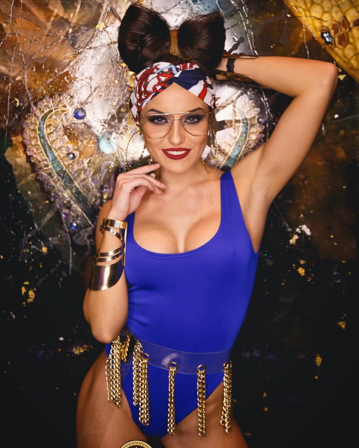 GALERIE FOTO Roberta este cea mai fierbinte apariție din sală » A fost arbitru, iar acum iubește fitnessul și dansează într-un club de fițe