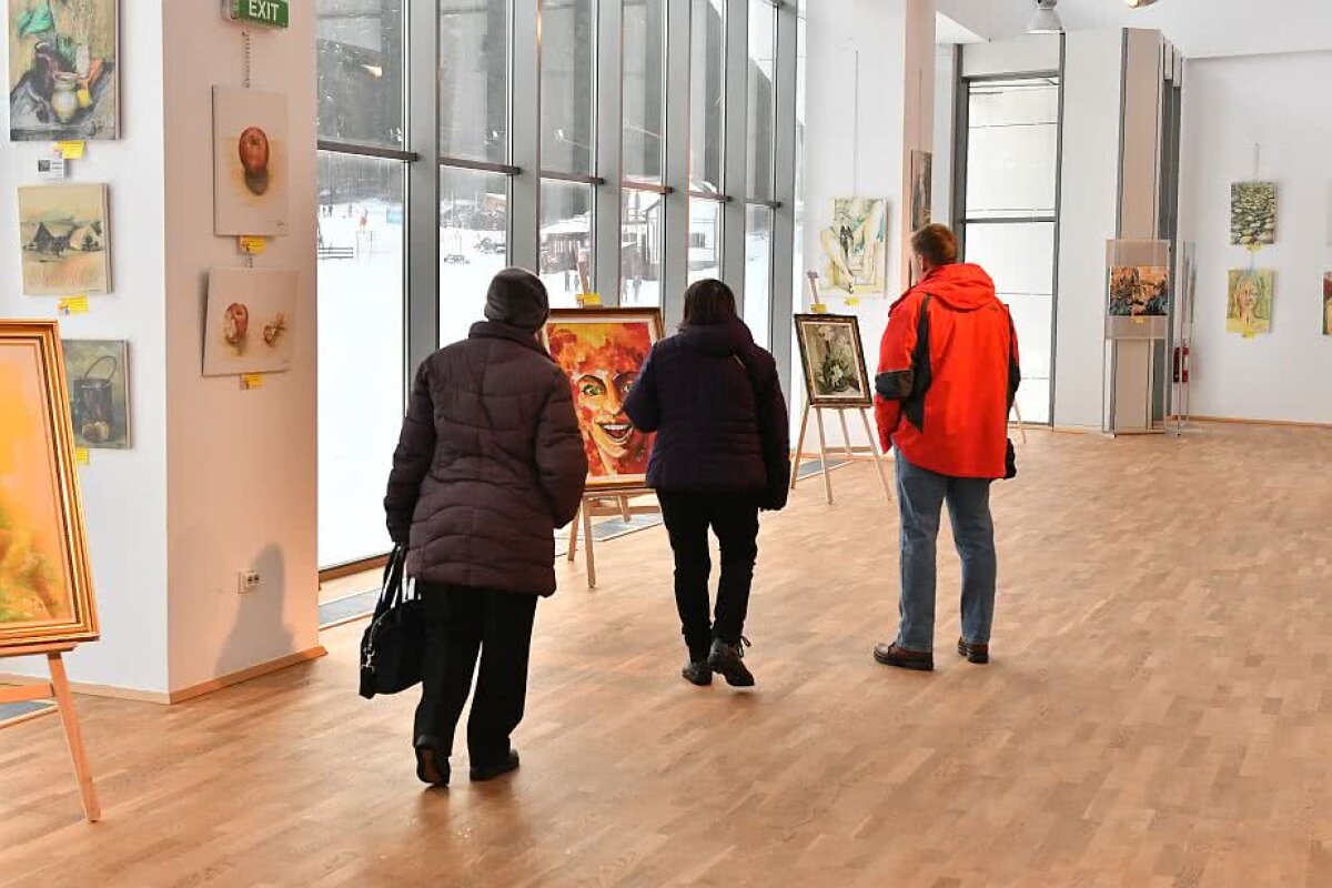 GALERIE FOTO Pictura, pasiunea nespusă a regretatei soții a lui Cornel Țălnar » Imagini cu expoziția din Poiana Brașov