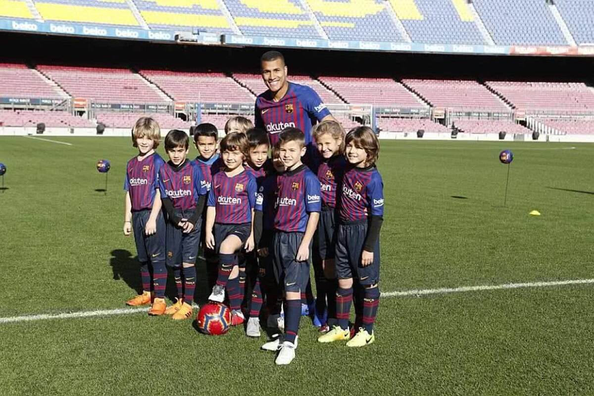 FOTO OFICIAL Barcelona a prezentat primul transfer al iernii: "Va fi minunat să fiu în vestiar cu Messi"