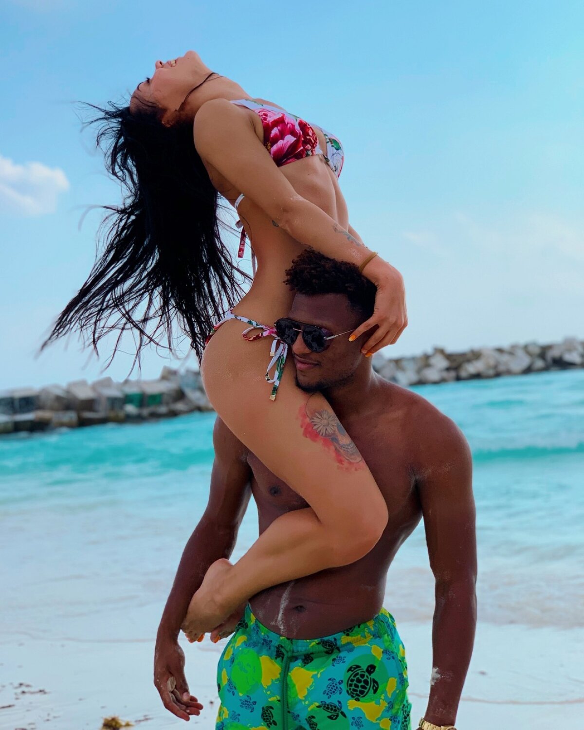 VIDEO + FOTO Dansuri lascive "scăpate" pe net de soția unui golgeter pur-sânge » Imagini interzise minorilor 