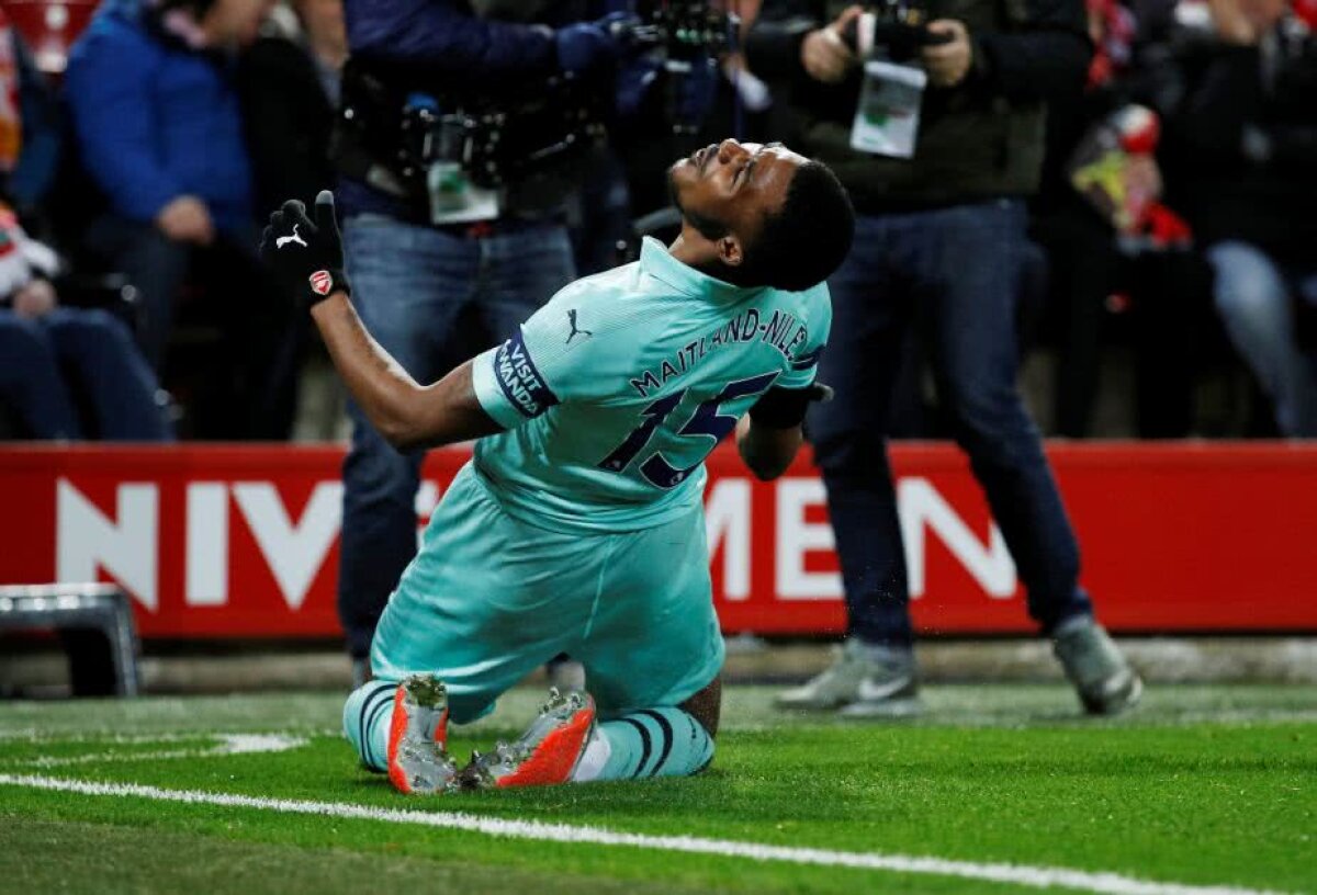 LIVERPOOL - ARSENAL 5-1 // FOTO Tăvălug spre primul titlu în Premier League » Jurgen Klopp și Firmino distrug apărarea catastrofală a "tunarilor"