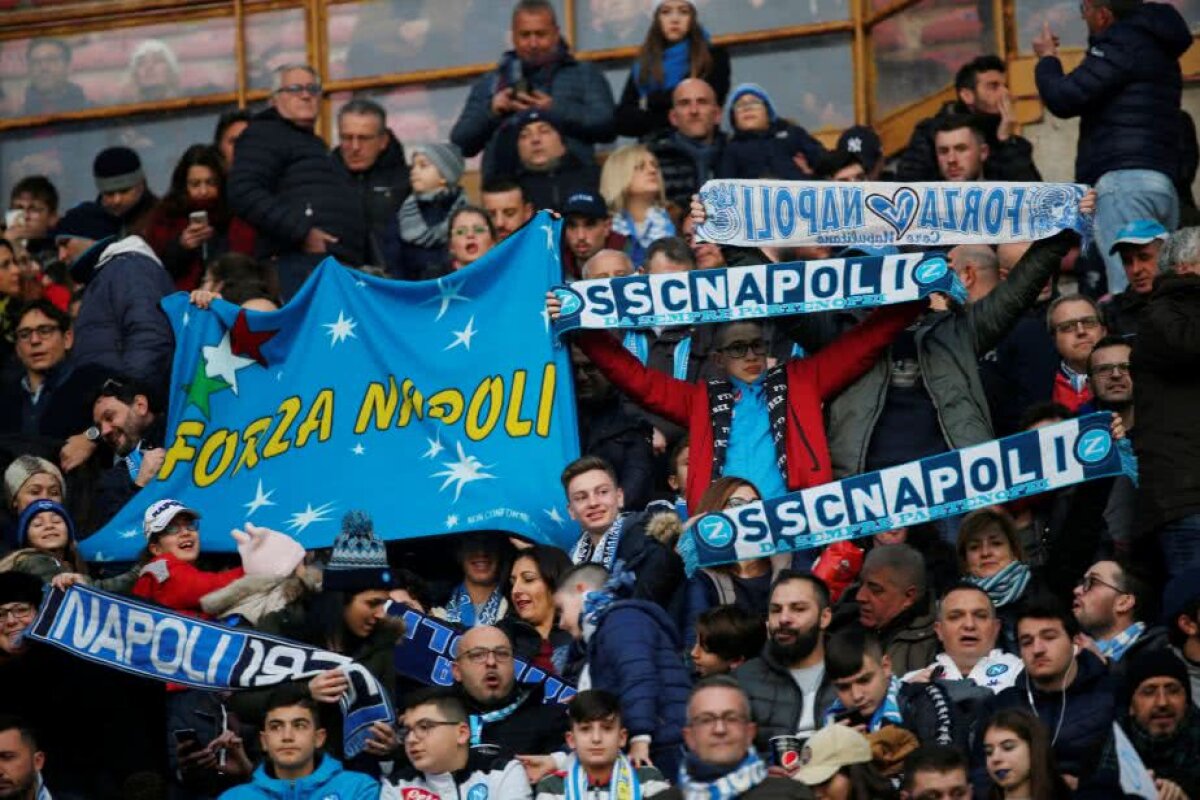 GALERIE FOTO  "Chiar dacă sunt mic, sunt om precum Koulibaly" » Mesaj MINUNAT afișat în tribune la Napoli - Bologna