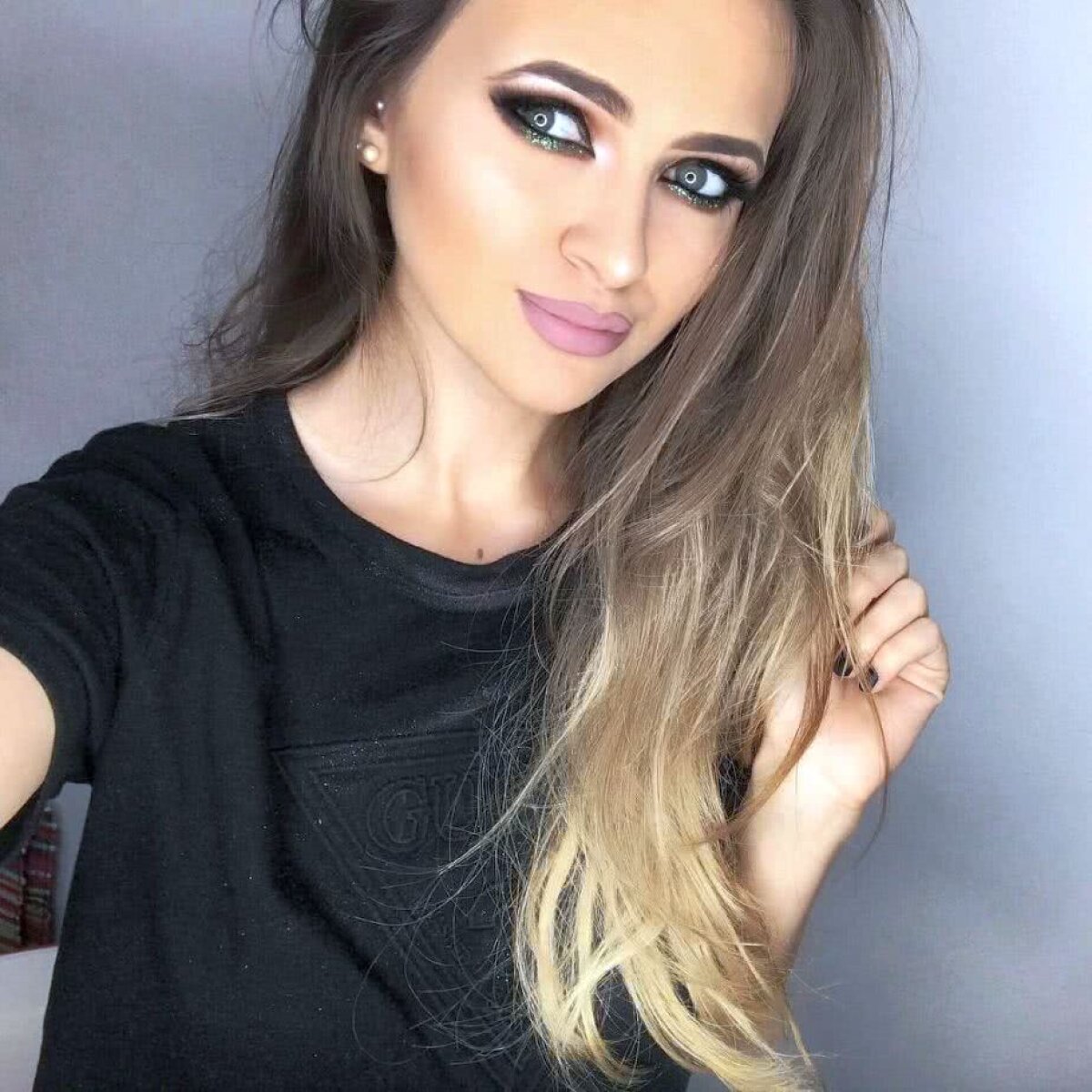 GALERIE FOTO Un titular de la Dinamo a dat lovitura! S-a combinat cu sora extrem de sexy a unui jucător din Liga 1