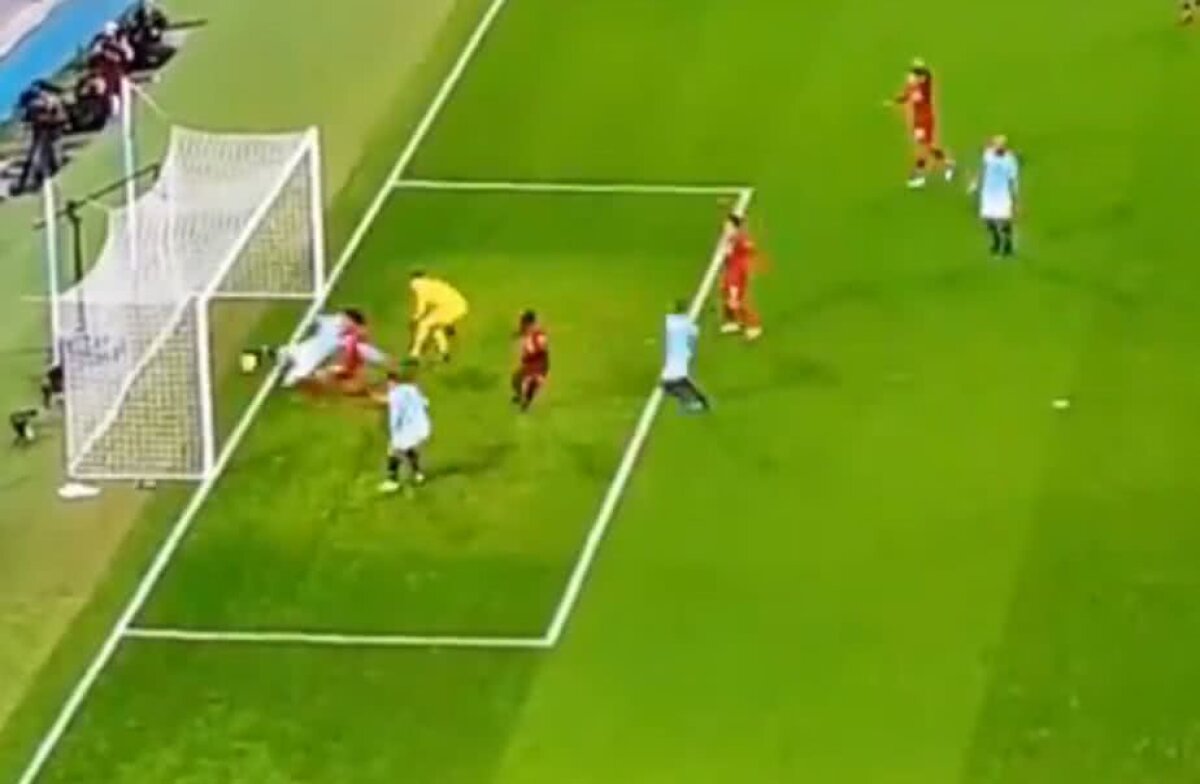 MANCHESTER CITY - LIVERPOOL 2-1 // FOTO Moment ireal în minutul 17 » Încă un centimetru și era gol, la capătul unei faze antologice!