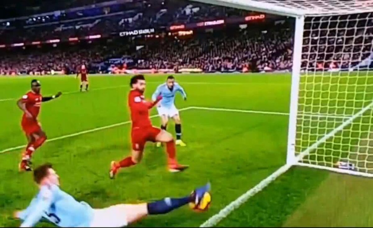 MANCHESTER CITY - LIVERPOOL 2-1 // FOTO Moment ireal în minutul 17 » Încă un centimetru și era gol, la capătul unei faze antologice!