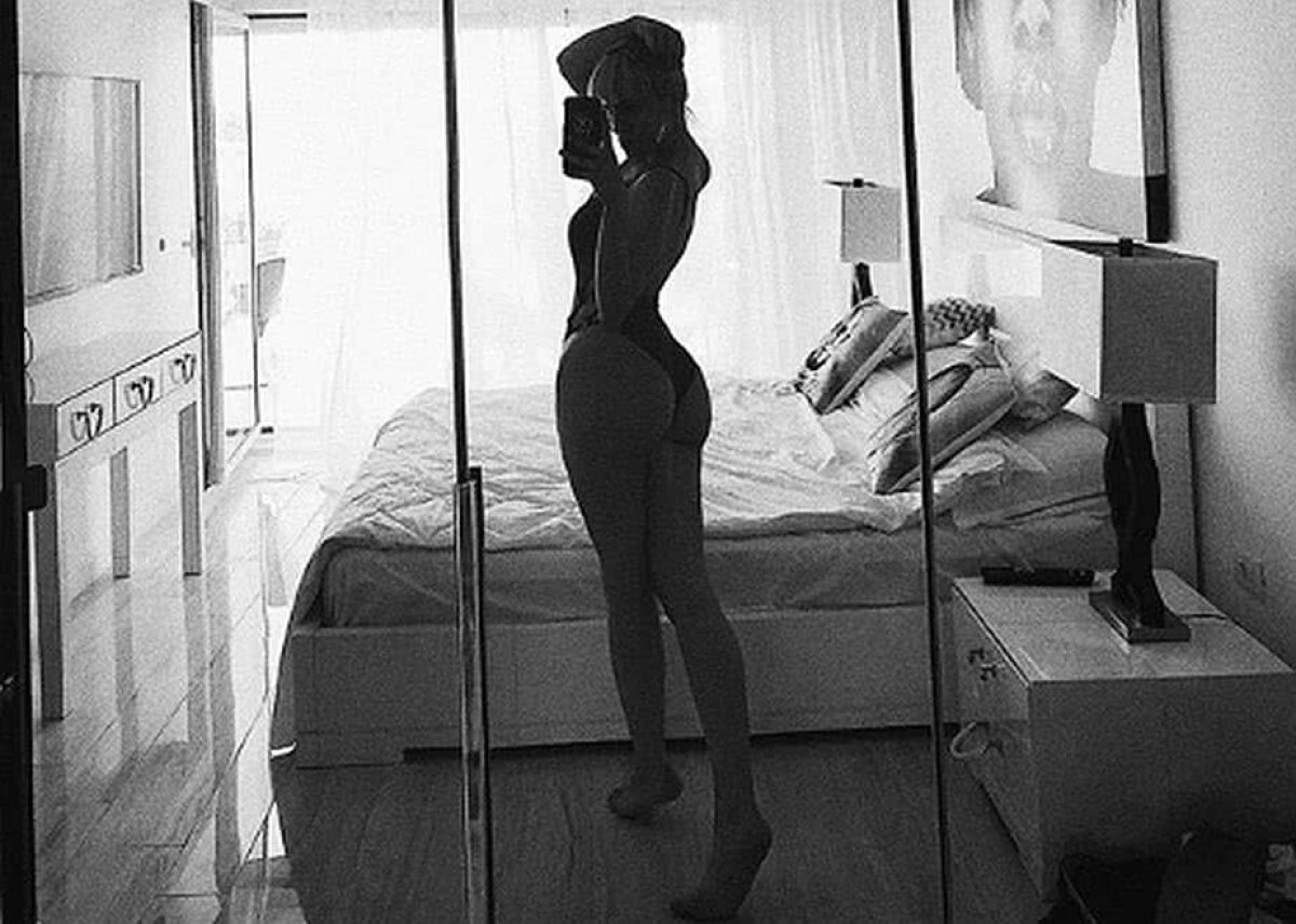 GALERIE FOTO Fiica lui Gabi Balint, INCENDIARĂ pe Facebook! Pozează aproape goală și adună sute de aprecieri 