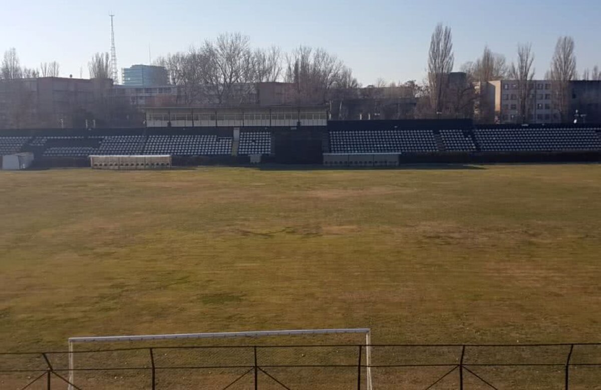 FOTO + VIDEO EXCLUSIV Rapid se mută într-o ruină! GSP.ro a vizitat arena în paragină pe care giuleștenii vor evolua în 2019: rugină, cioburi, sticle și gunoaie + cum arată gazonul