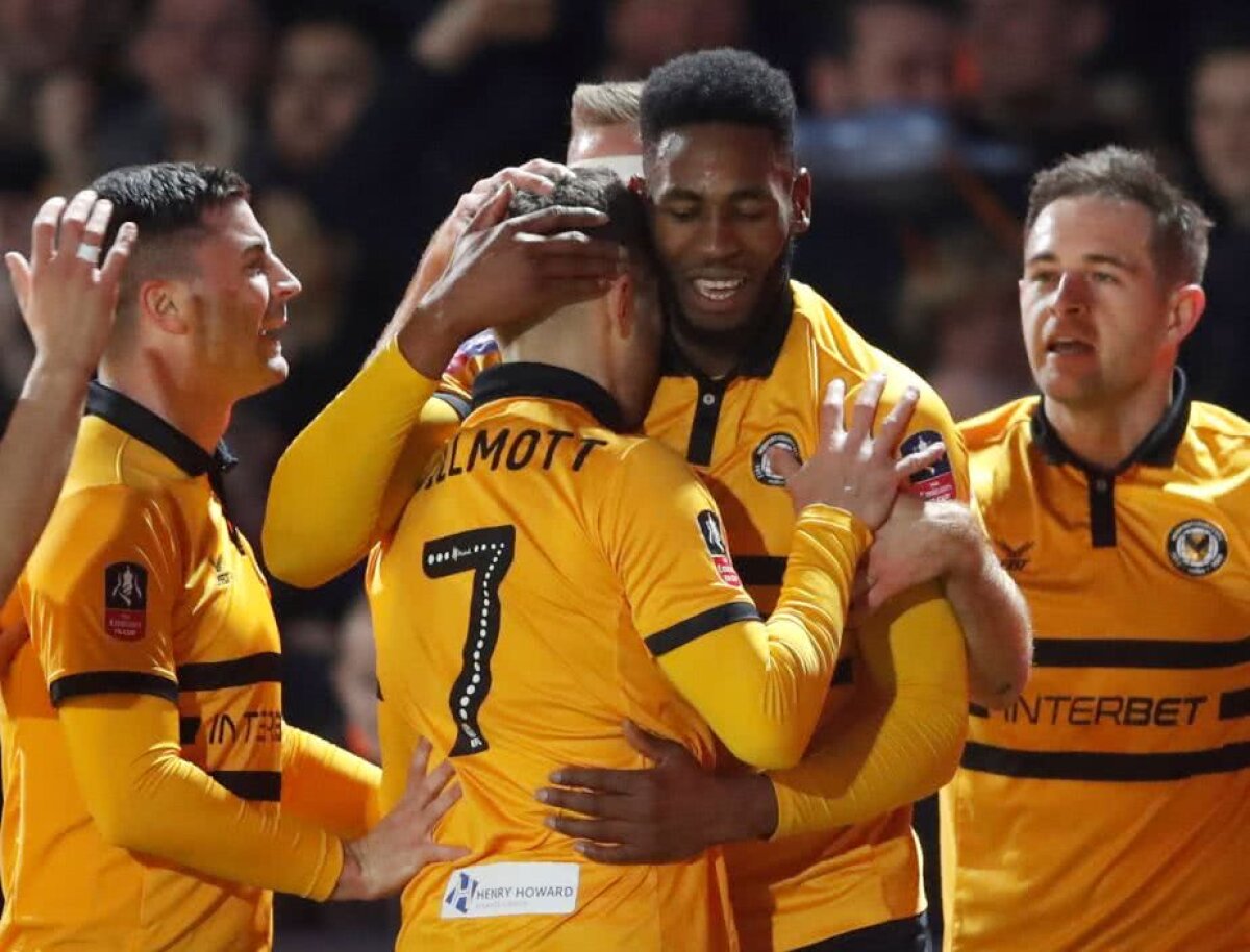 VIDEO + FOTO Surpriza începutului de 2019: Leicester, eliminată din Cupă de o echipă din Liga a 4-a » Imagini absolut INCREDIBILE în tribune