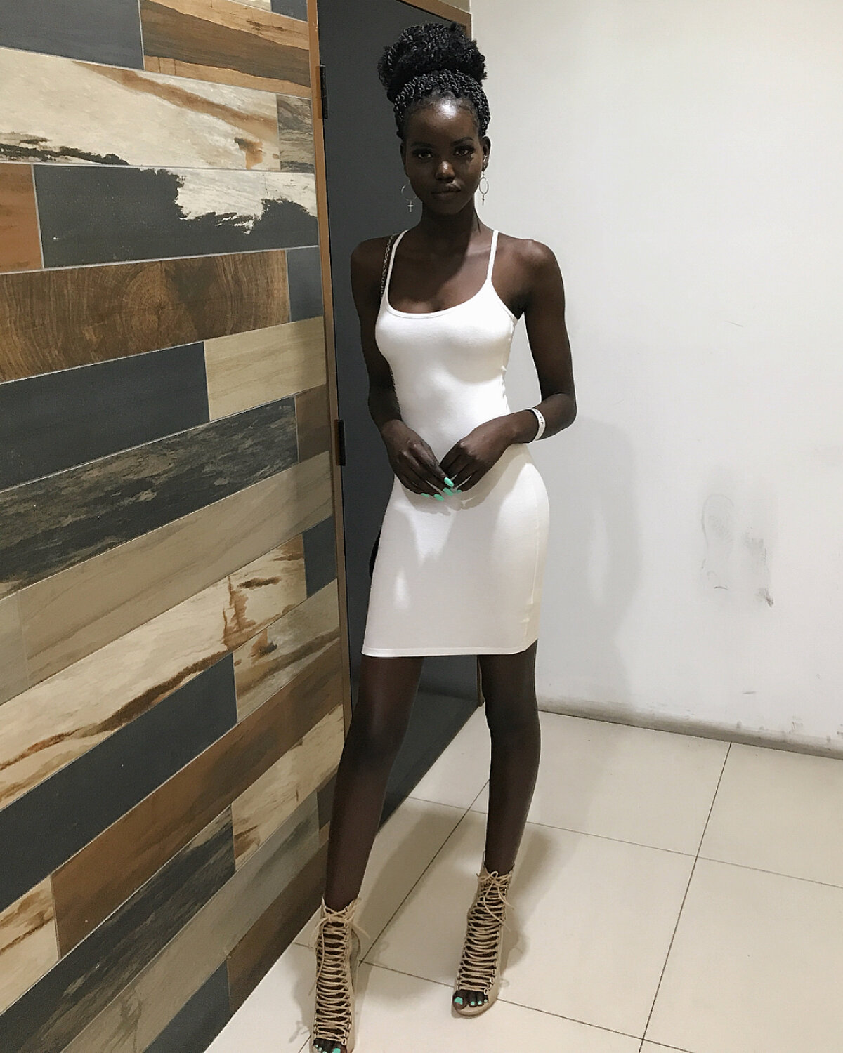 FOTO Povestea tulburătoare a tinerei care le-a surclasat pe surorile Hadid și Kendall Jener: e cel mai bun fotomodel din lume!