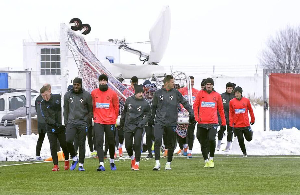 GALERIE FOTO Imagini de la antrenamentul FCSB-ului de azi! Teja și Matei, din nou în echipamentul roș-albaștrilor 