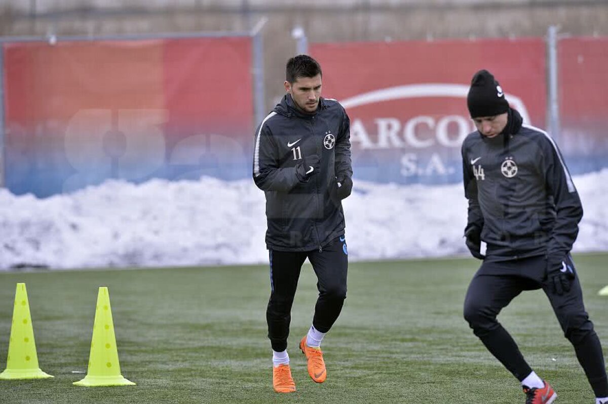 GALERIE FOTO Imagini de la antrenamentul FCSB-ului de azi! Teja și Matei, din nou în echipamentul roș-albaștrilor 