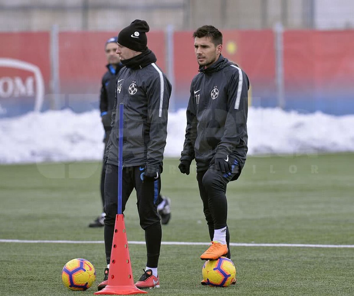 GALERIE FOTO Imagini de la antrenamentul FCSB-ului de azi! Teja și Matei, din nou în echipamentul roș-albaștrilor 