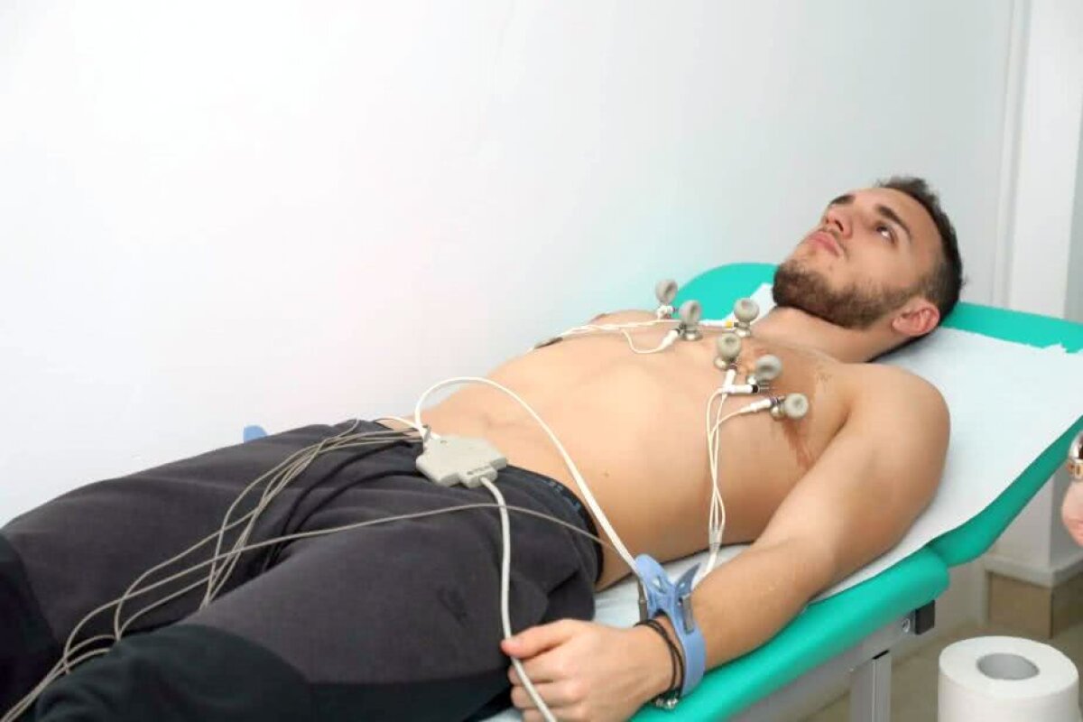 VIDEO+FOTO Nicholas Popescu, la vizita medicală a Viitorului! Fiul lui Gică Popescu va merge în cantonament cu echipa lui Hagi