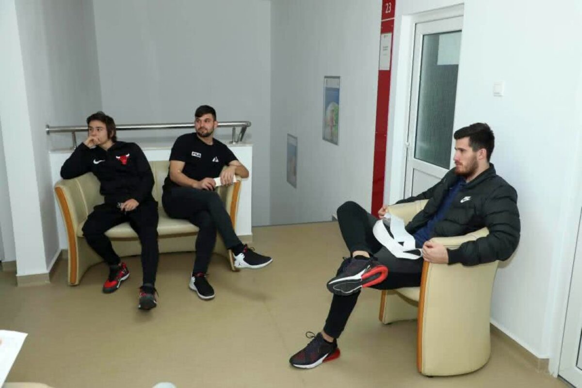 VIDEO+FOTO Nicholas Popescu, la vizita medicală a Viitorului! Fiul lui Gică Popescu va merge în cantonament cu echipa lui Hagi