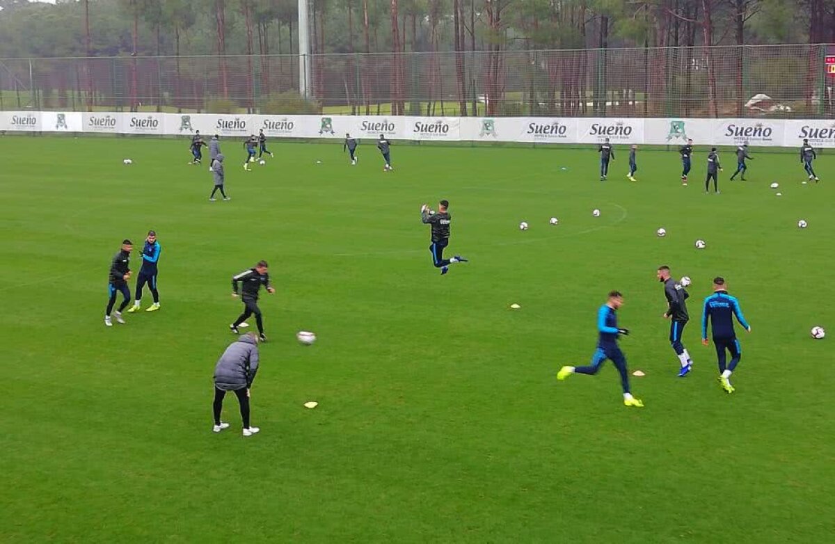 VIITORUL // GALERIE FOTO + VIDEO Imaginile zilei din cantonament » Gică Popescu și Iosif Rotariu se antrenează cu o echipă din Liga 1