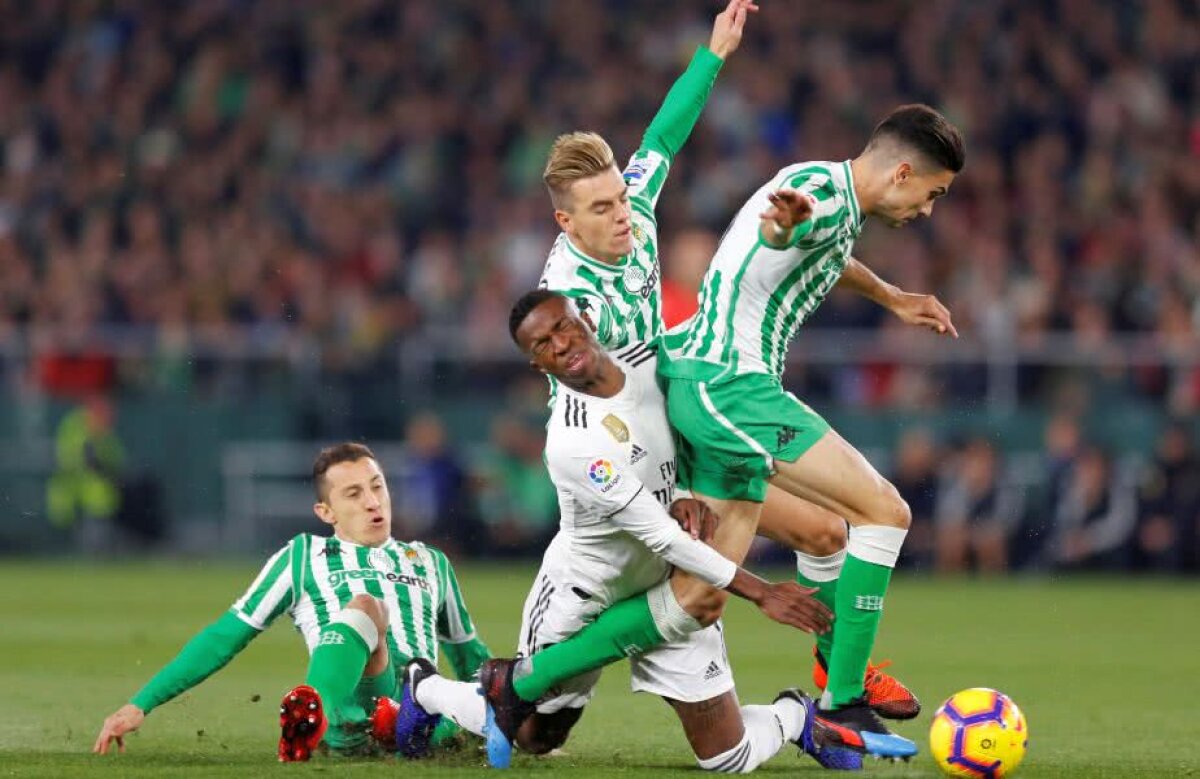 BETIS SEVILLA - REAL MADRID 1-2 // Real Madrid, victorie dramatică pe terenul lui Betis » Santiago Solari, salvat de o superexecuție în minutul 88