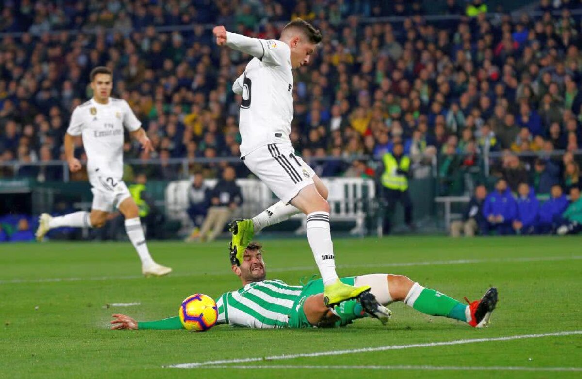 BETIS SEVILLA - REAL MADRID 1-2 // Real Madrid, victorie dramatică pe terenul lui Betis » Santiago Solari, salvat de o superexecuție în minutul 88