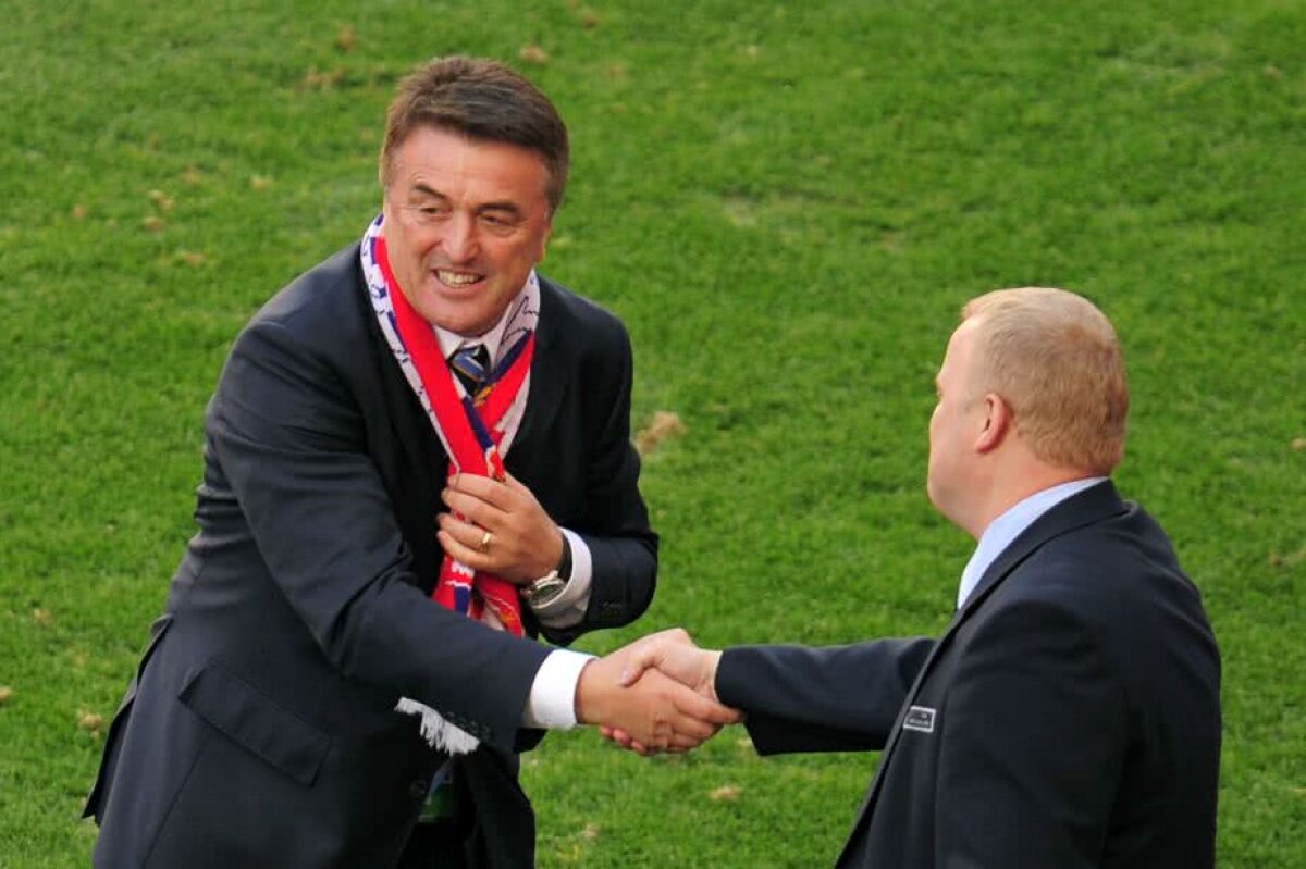 FCSB // RADOMIR ANTIC / EXCLUSIV 4 ştiri-blitz din cantonament » Au pus pe site sigla Stelei + Un nume URIAȘ la antrenamentul lui Teja!