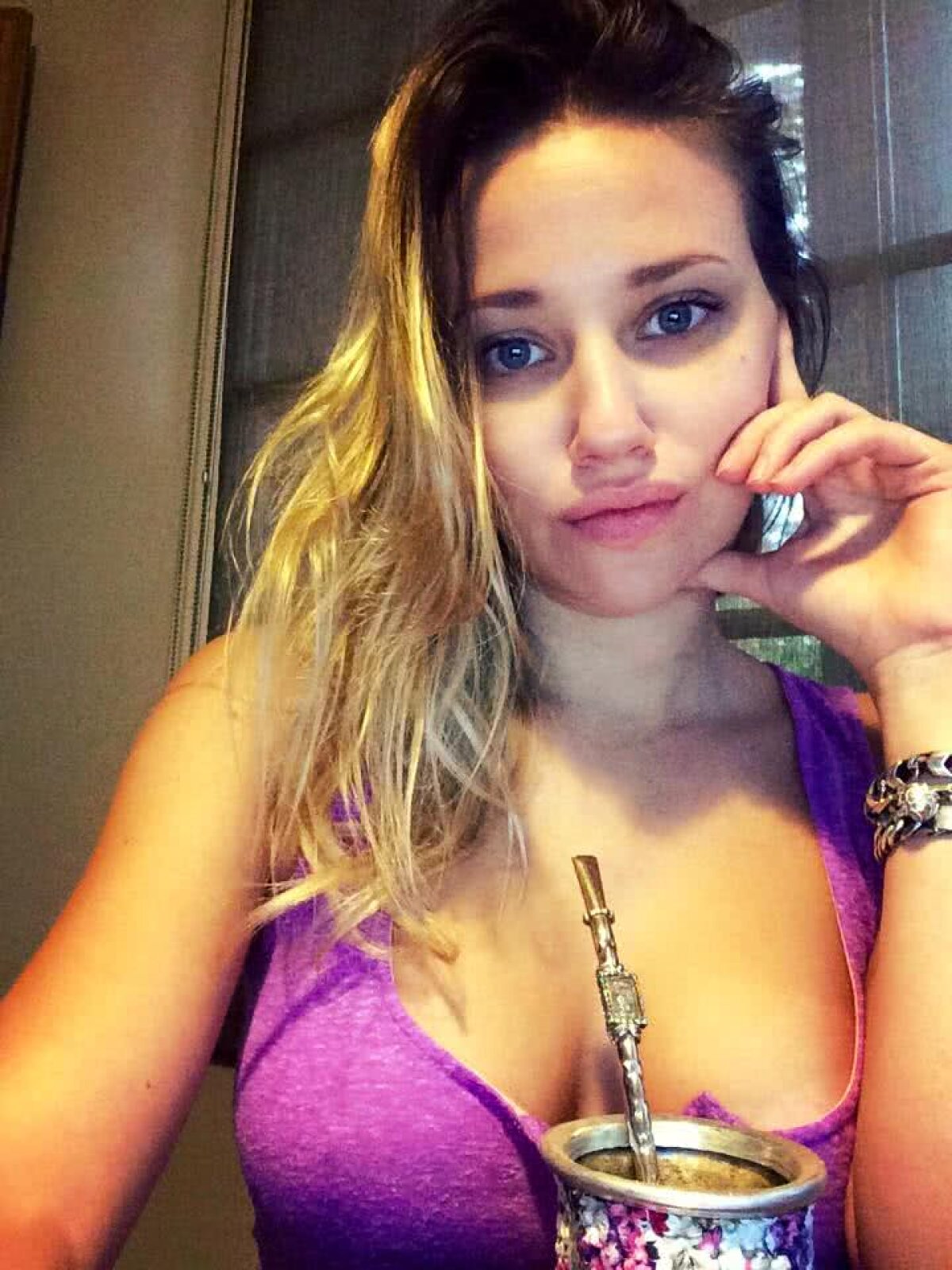 FOTO Iubita lui Higuain, așteptată cu brațele deschise la Chelsea: „Hai, Lara, la noi!” 