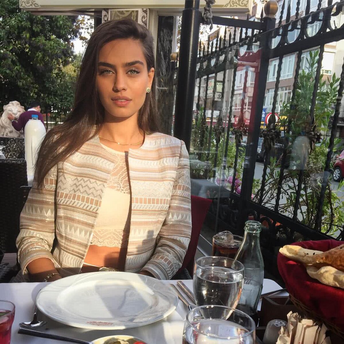 AMINE GULSE // FOTO Pregătiri de nuntă » Mesut Ozil se va căsători cu un model german