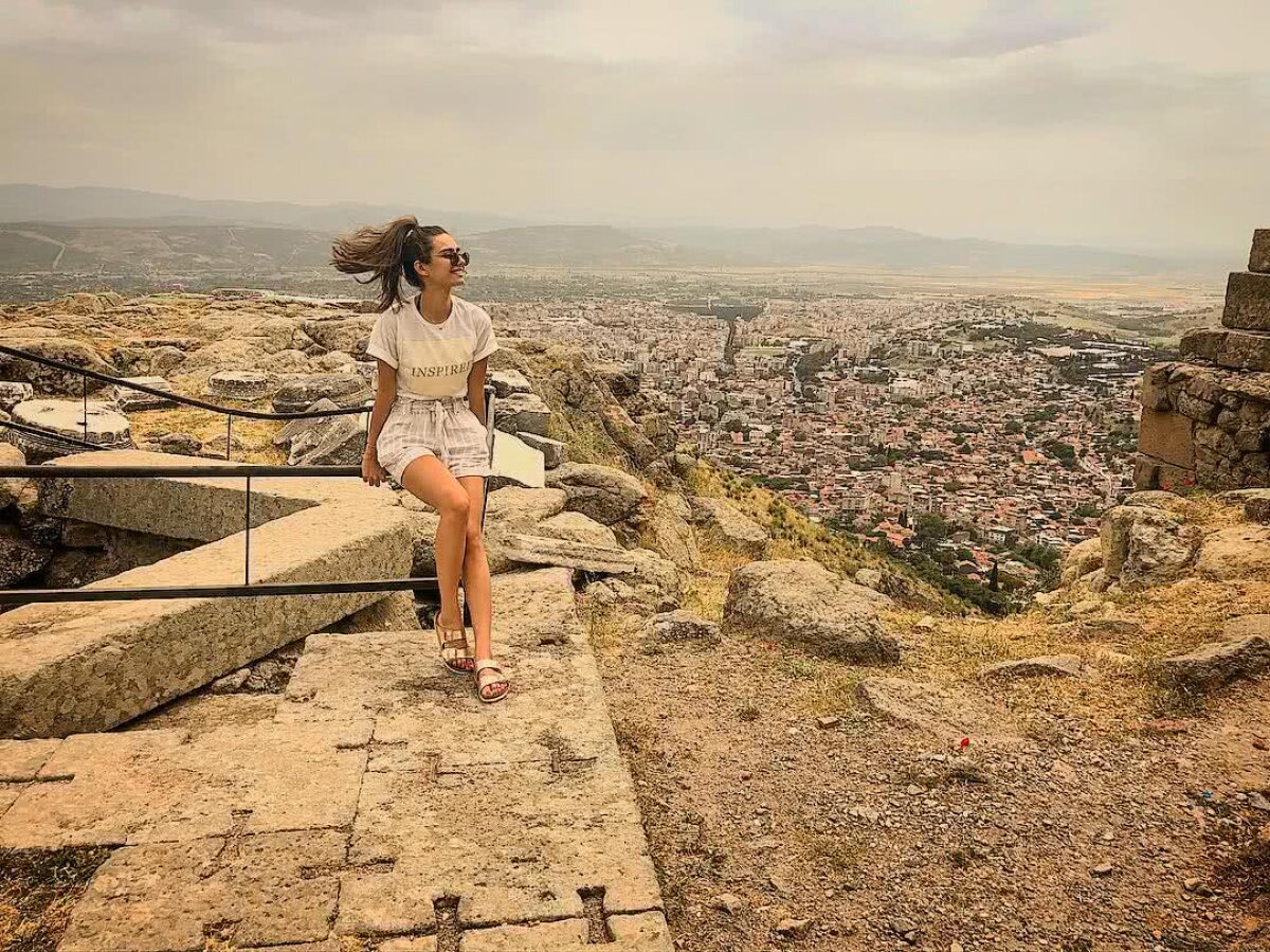 AMINE GULSE // FOTO Pregătiri de nuntă » Mesut Ozil se va căsători cu un model german