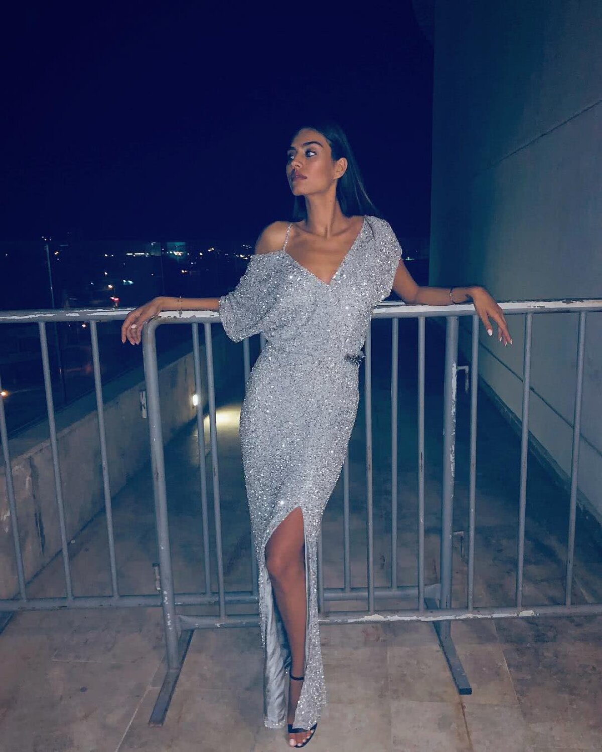 AMINE GULSE // FOTO Pregătiri de nuntă » Mesut Ozil se va căsători cu un model german