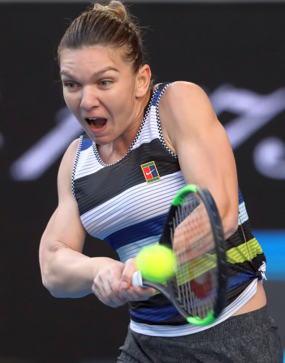 SIMONA HALEP - VENUS WILLIAMS // FOTO Halep, 3 din 3 la Australian Open » Nou echipament împotriva lui Venus