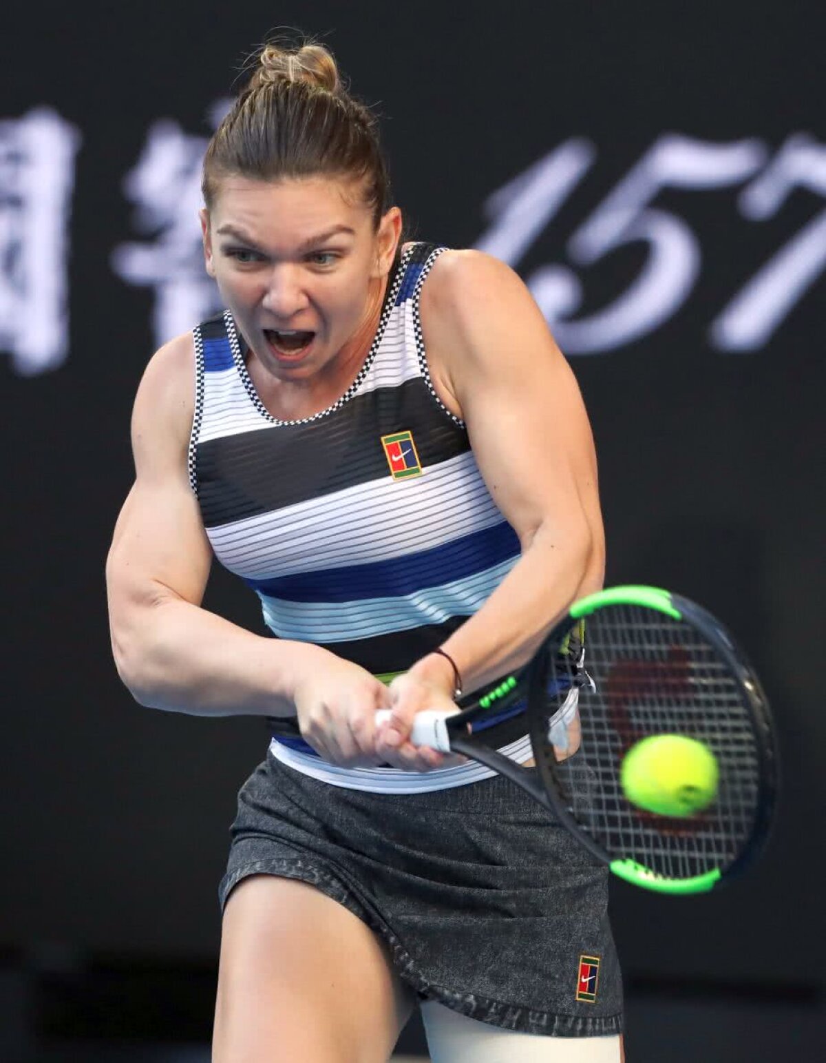 SIMONA HALEP - VENUS WILLIAMS // FOTO Halep, 3 din 3 la Australian Open » Nou echipament împotriva lui Venus