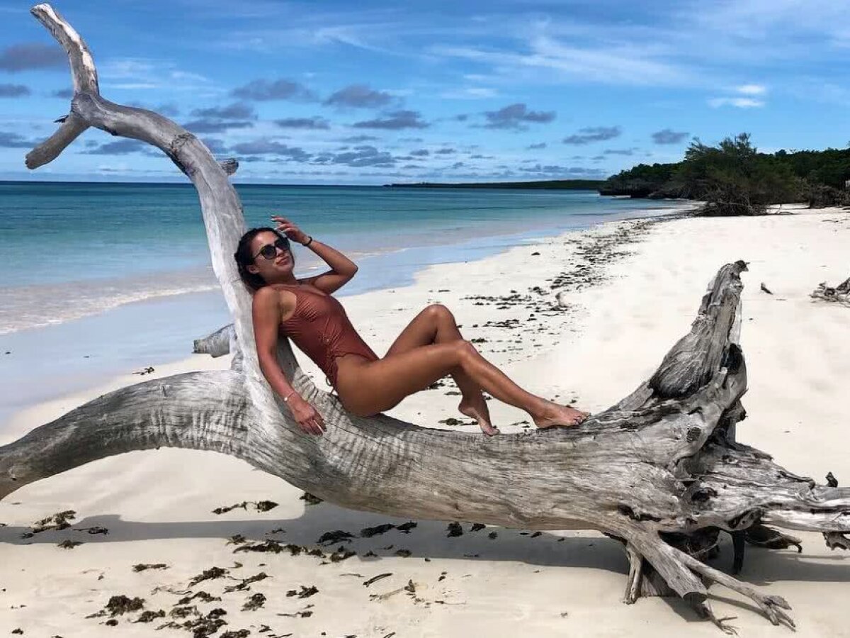 GALERIE FOTO & VIDEO Vacanță HOT pentru soția lui Gabi Tamaș » Și-a etalat corpul perfect în Madagascar, la 30 de grade Celsius