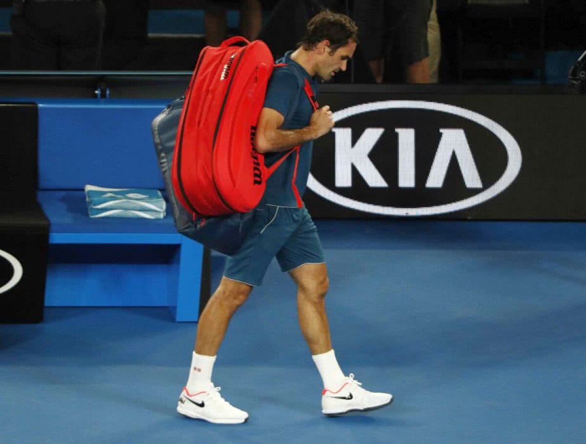 AUSTRALIAN OPEN // VIDEO+FOTO Șocul turneului: Roger Federer e OUT după un meci nebun cu Stefanos Tsitsipas! Elvețianul și-a pierdut cumpătul în dialog cu arbitrul
