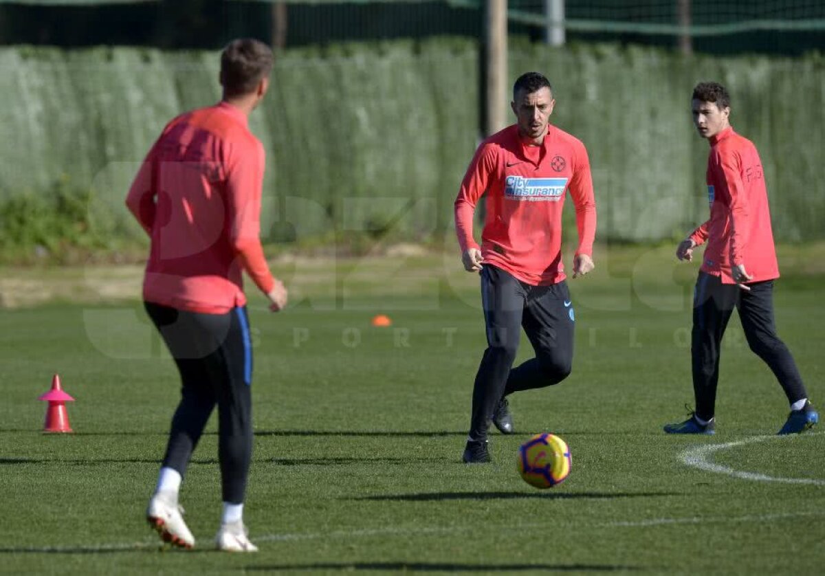 VIDEO+FOTO Ieri la Palat, azi în cantonament! Ultimul jucător venit la FCSB a efectuat primul antrenament