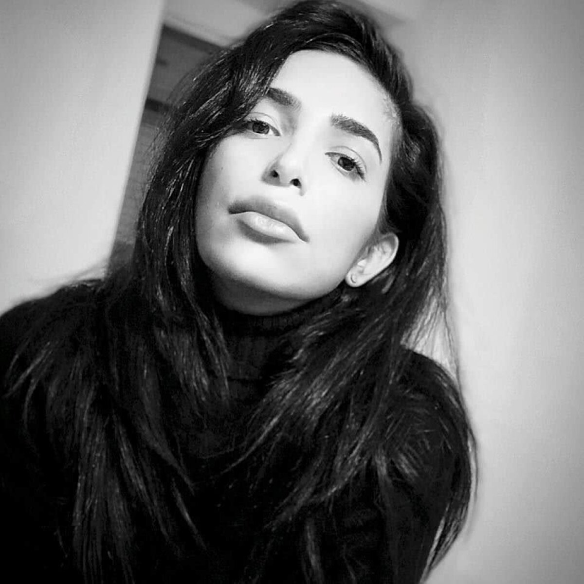 GALERIE FOTO Pentru ea a venit Adrian Stoian la FCSB » Cine e iubita noului mijlocaș stelist