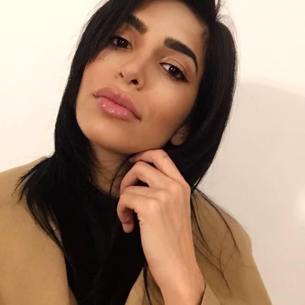 GALERIE FOTO Pentru ea a venit Adrian Stoian la FCSB » Cine e iubita noului mijlocaș stelist