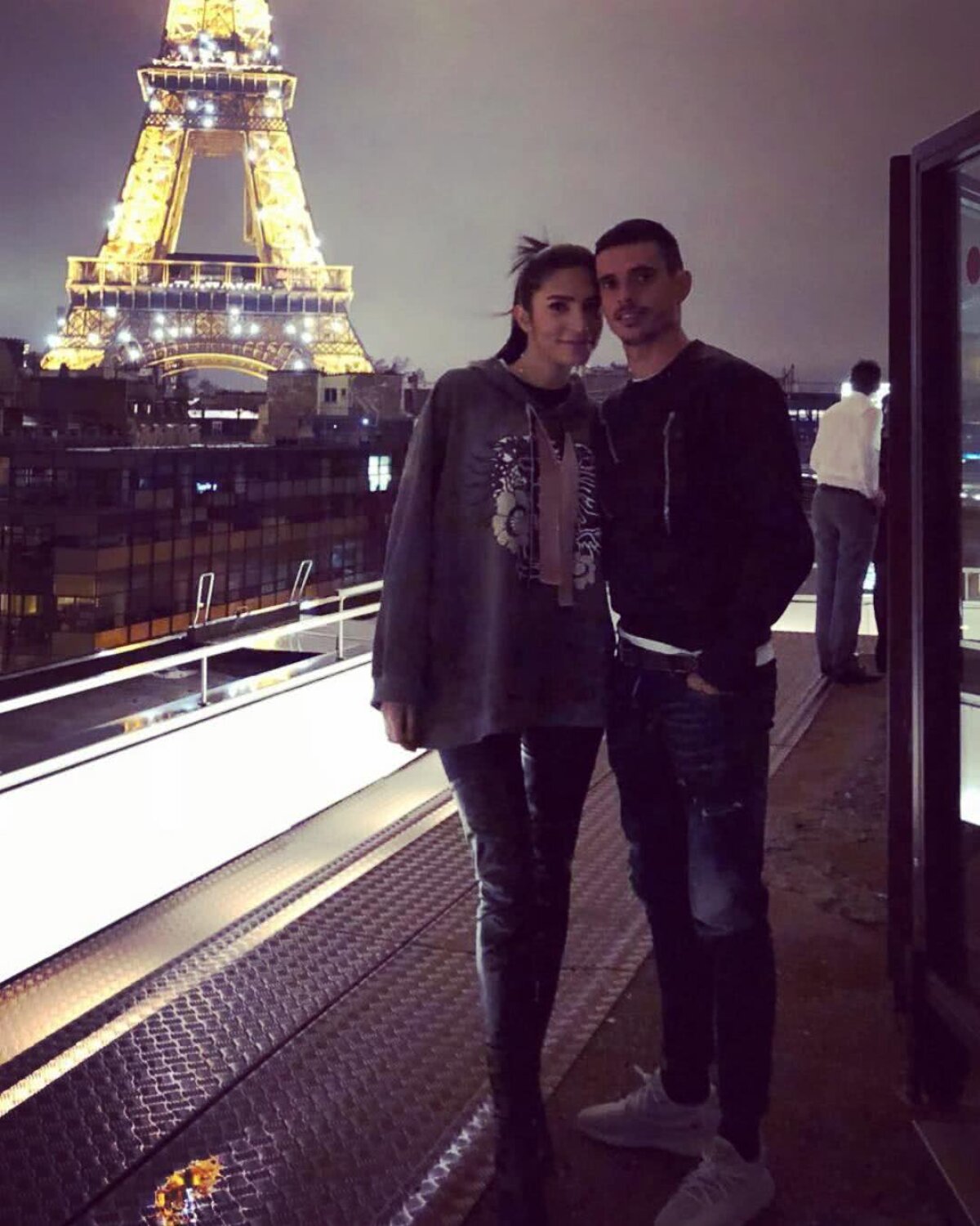 GALERIE FOTO Pentru ea a venit Adrian Stoian la FCSB » Cine e iubita noului mijlocaș stelist