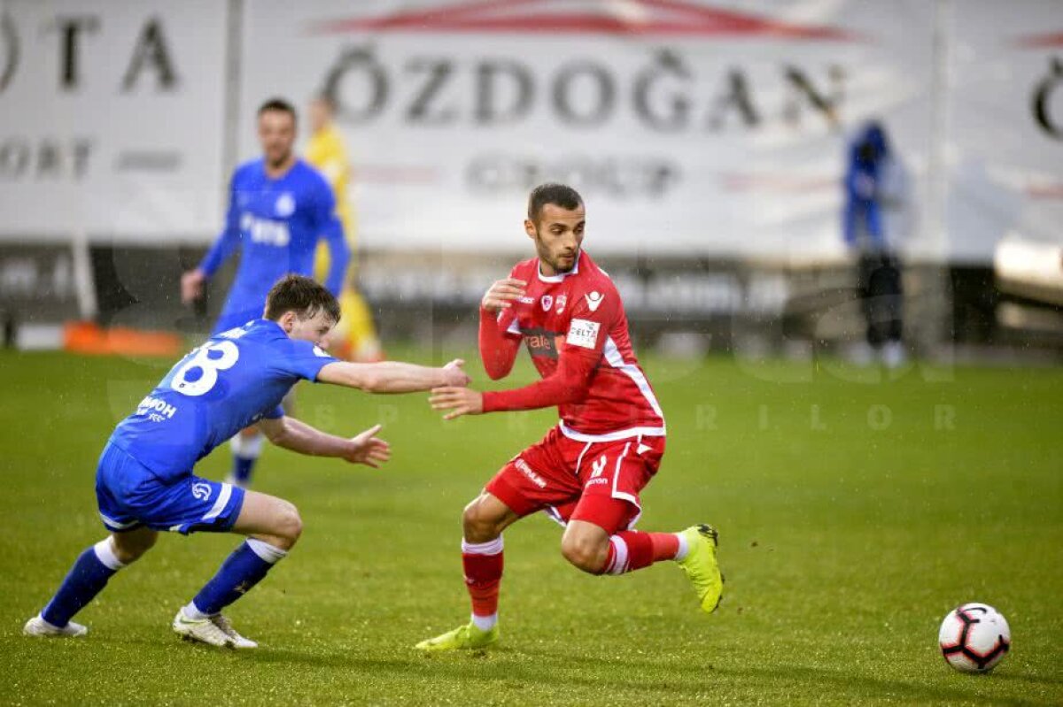 DINAMO - DINAMO MOSCOVA 0-2 // VIDEO+FOTO Golurile au venit după două mari greșeli în apărarea „câinilor”, comise de Ciobotariu