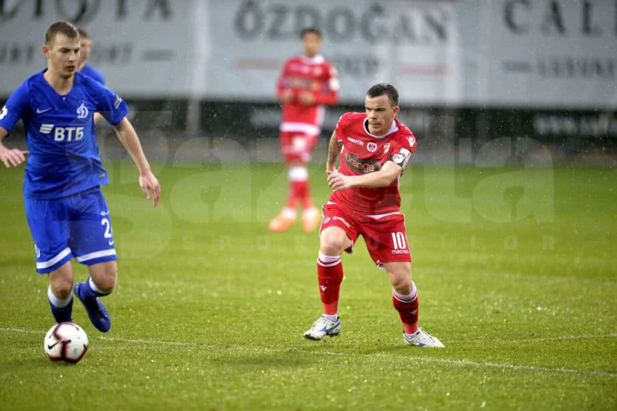DINAMO - DINAMO MOSCOVA 0-2 // VIDEO+FOTO Golurile au venit după două mari greșeli în apărarea „câinilor”, comise de Ciobotariu