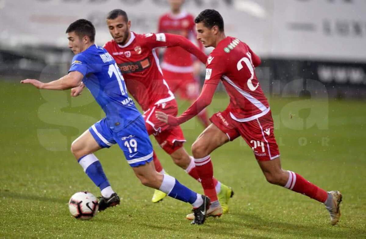 DINAMO - DINAMO MOSCOVA 0-2 // VIDEO+FOTO Golurile au venit după două mari greșeli în apărarea „câinilor”, comise de Ciobotariu