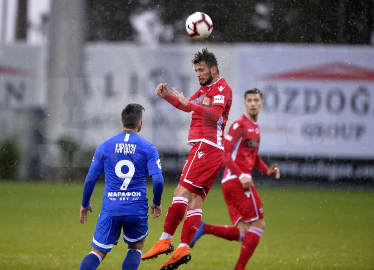 DINAMO - DINAMO MOSCOVA 0-2 // VIDEO+FOTO Golurile au venit după două mari greșeli în apărarea „câinilor”, comise de Ciobotariu