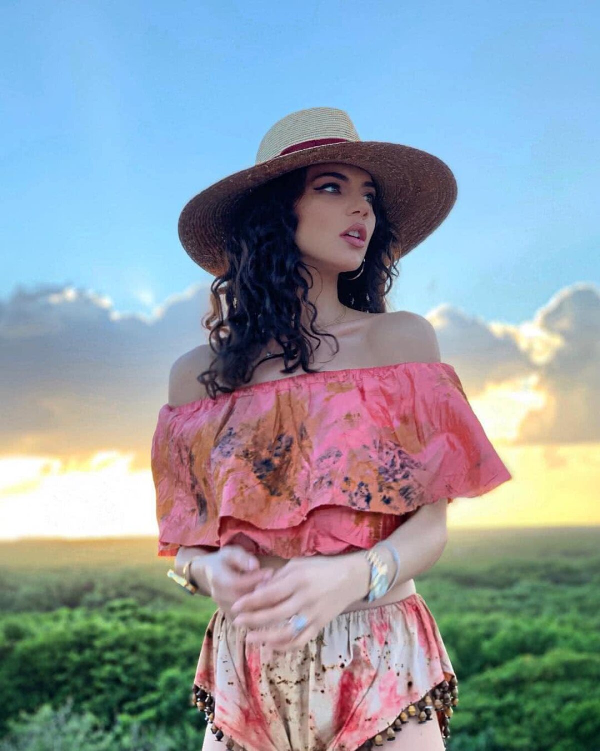 FOTO WOOOW! Fiul lui Pițurcă se însoară cu ”Angelina Jolie de România”: cine e tânăra care a dat lovitura și în Italia