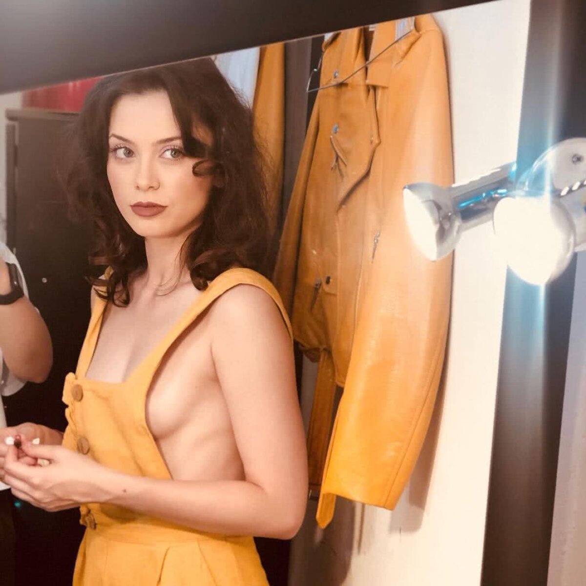 FOTO Gianina din Las Fierbinți arată tot: a pozat fără sutien și a postat imaginea pe internet!