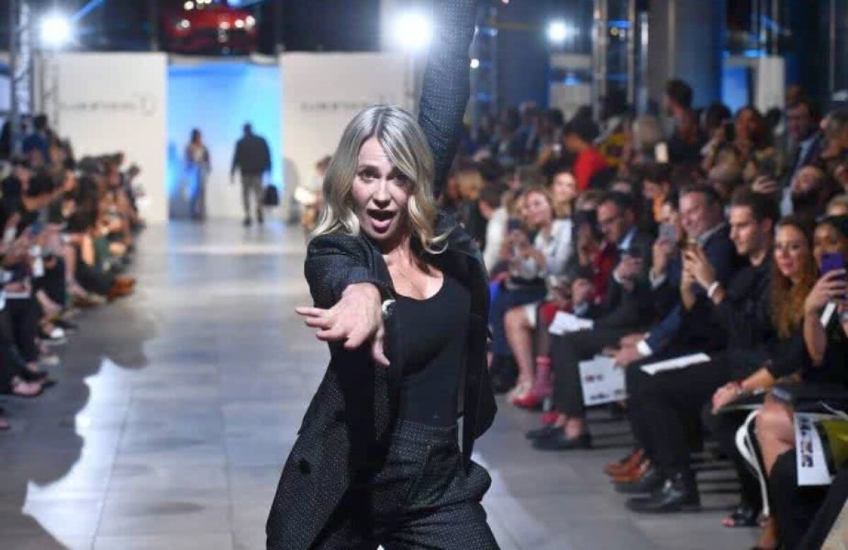 NADIA COMĂNECI // GALERIE FOTO Imagini în premieră cu Nadia Comăneci la 6 ani » Cum arăta „Zeița de la Montreal”