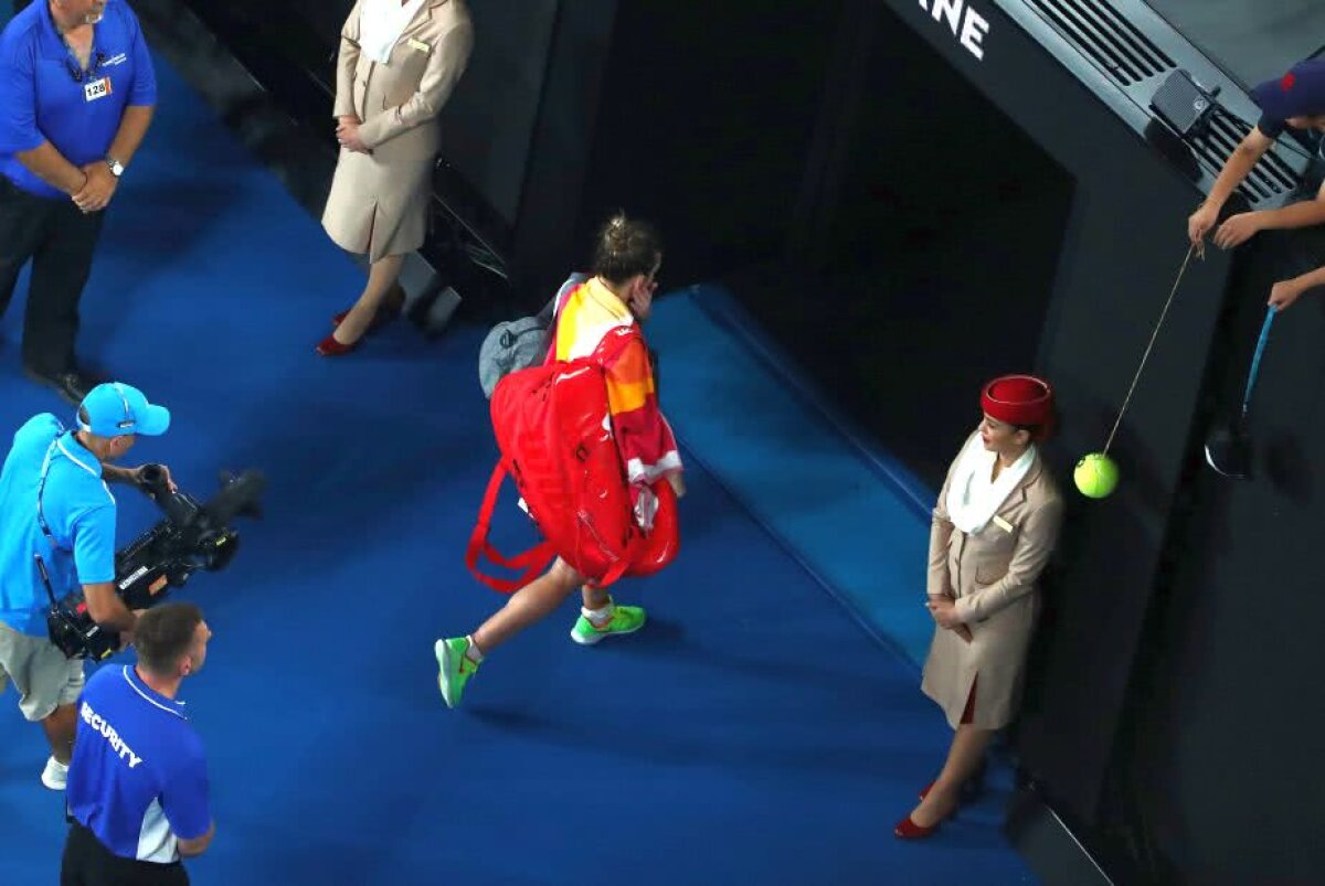 Problema majoră de la Australian Open! Toți tenismenii s-au plâns: ”Asta nu se poate vedea de la TV” » Și Simona Halep a fost afectată