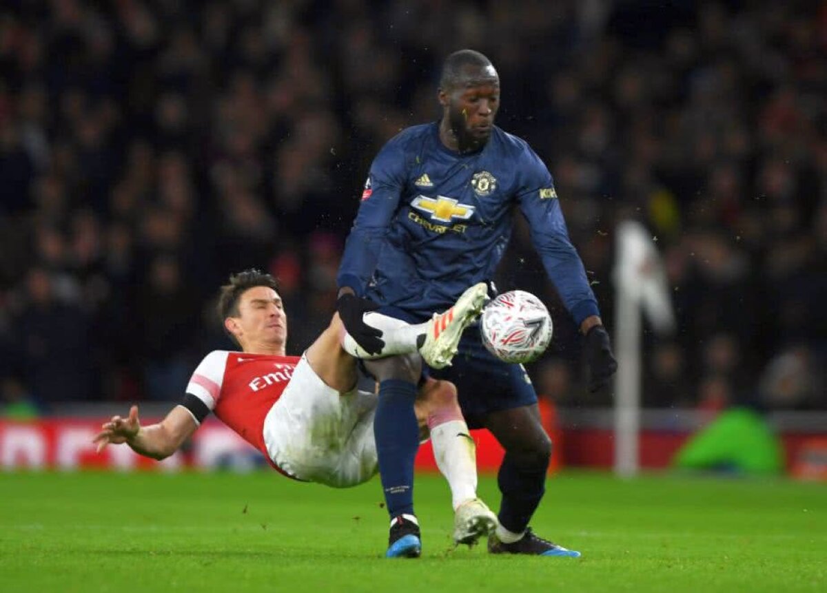 ARSENAL - MAN. UNITED 1-3 // Fractură de maxilar pentru căpitanul „tunarilor”? Lovitură grea primită de Unai Emery